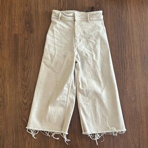 Zara size 2 capris